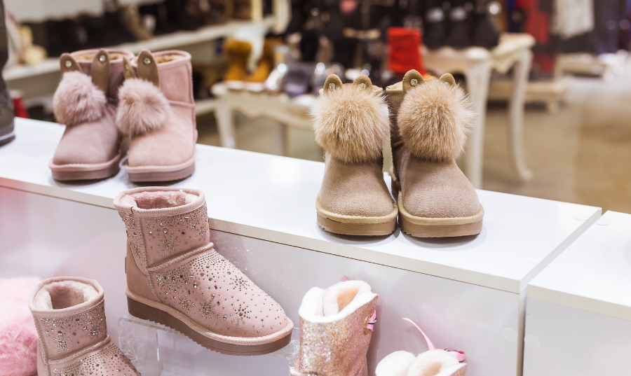 10 Favorite Uggs Slippers are Finally Back in Stock for Teenage Girls 40% off on 7 trendy styles